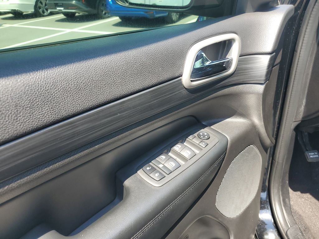 Used 2021 Black Jeep Laredo X image 12