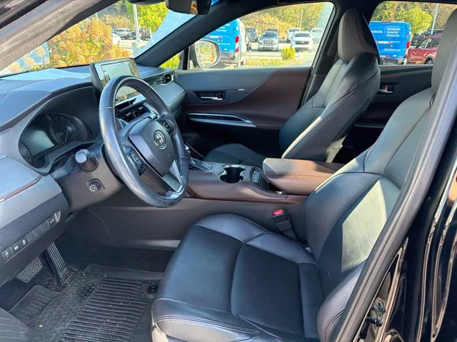 Used 2022 Black Toyota XLE image 13