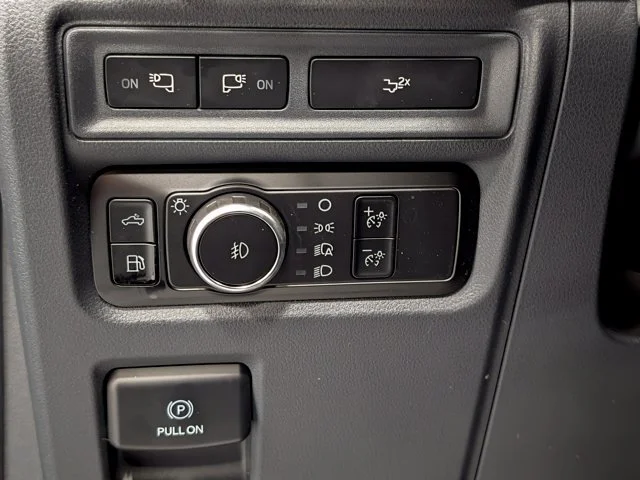 Used 2024 Gray Ford XLT image 12