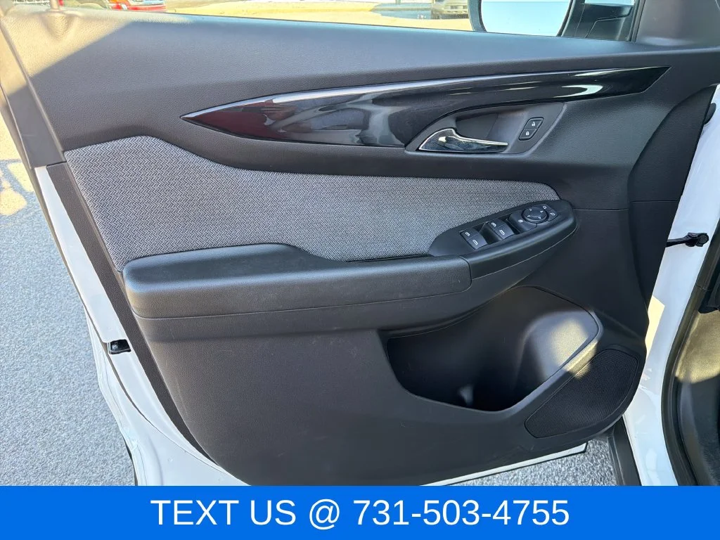 Used 2025 White Chevrolet LT image 11