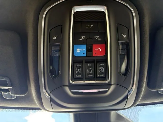 New 2026 Silver Zynith Exterior Paint Jeep Summit image 31