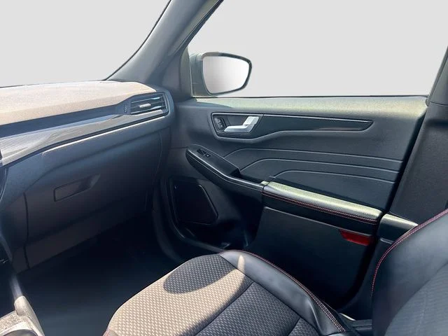 2023 Ford Escape ST-Line - Photo 23