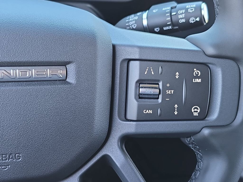 New 2026 Carpathian Grey Land Rover X-Dynamic SE image 18