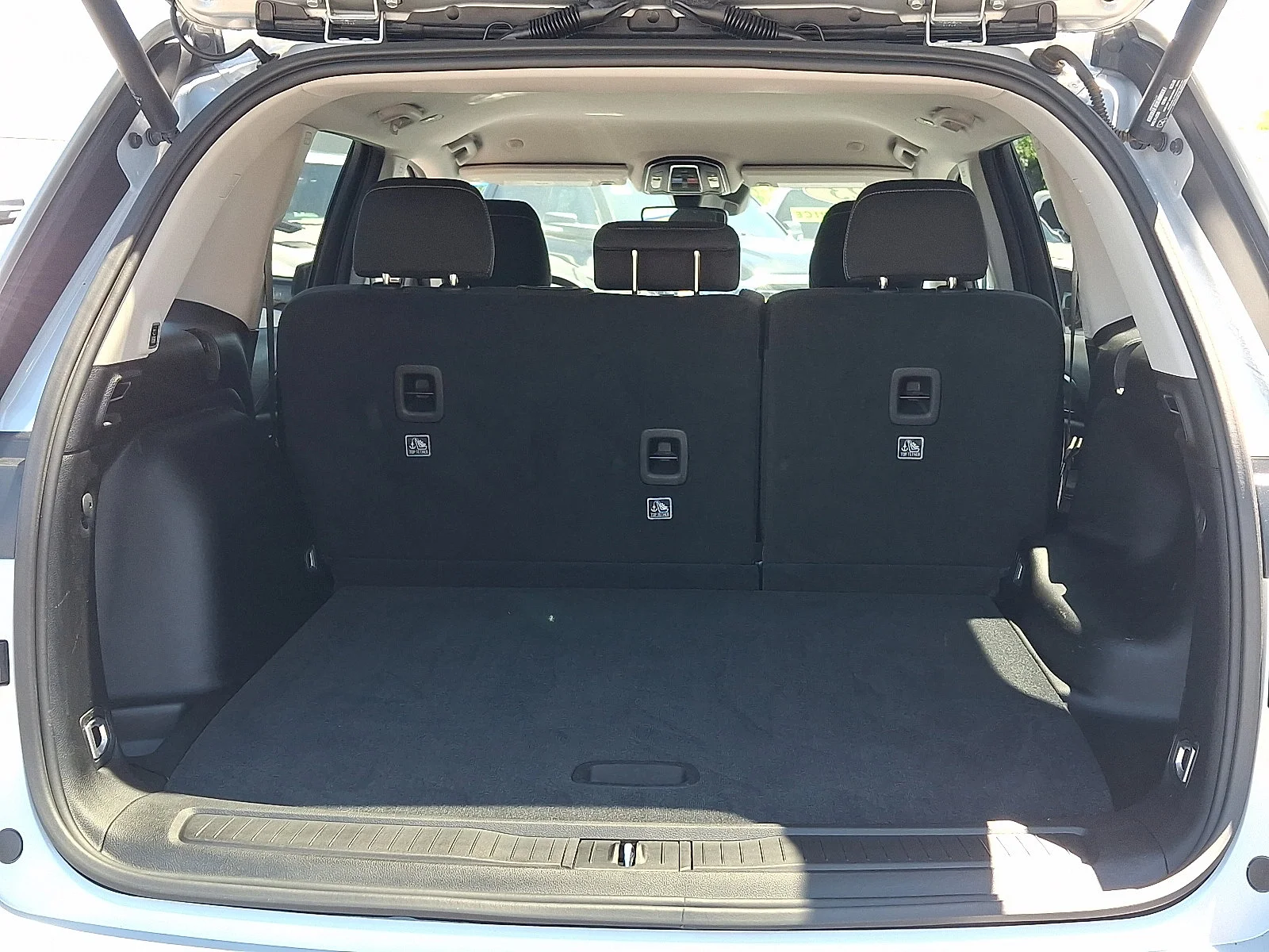 Certified Used 2023 Silver Zynith Jeep Laredo image 28