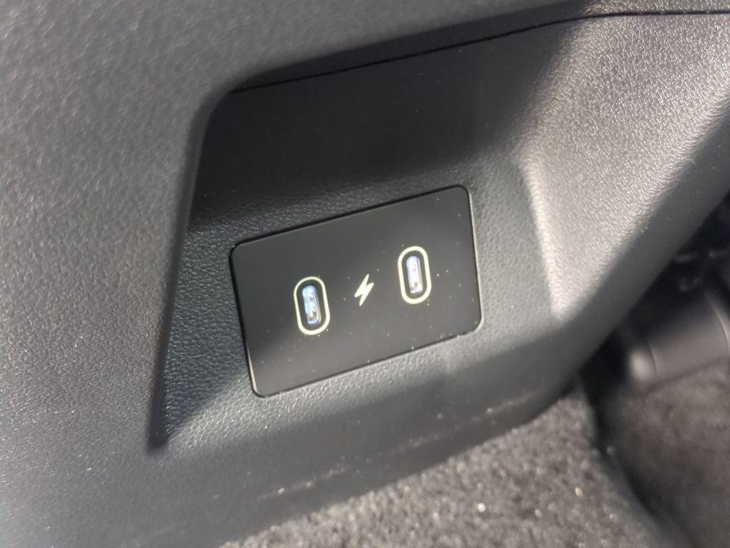 New 2026 White Hyundai SEL Activity AWD image 16