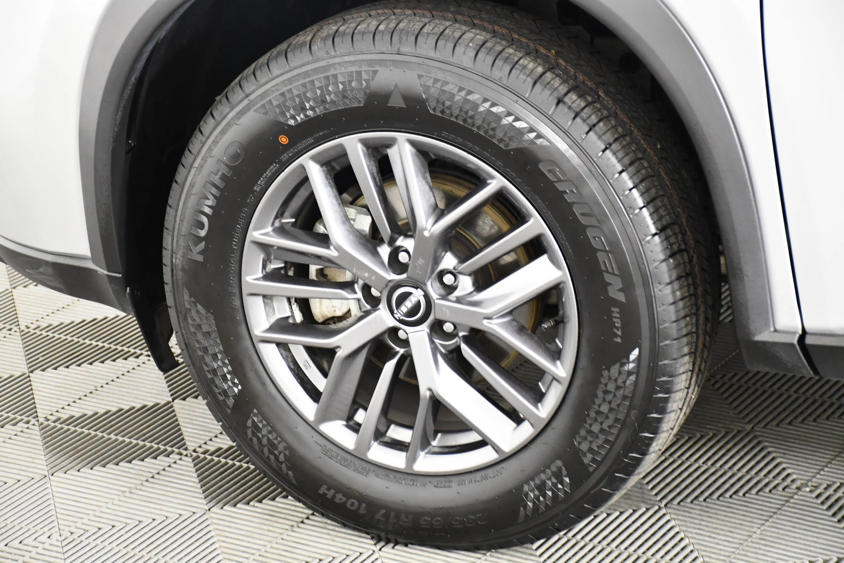 Used 2024 Brilliant Silver Metallic Nissan S image 48