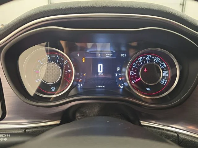 Used 2015 Pitch Black Clearcoat Dodge SXT image 22