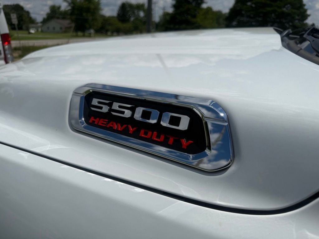 New 2024 Bright White Clear-Coat Exterior Paint RAM Tradesman image 11