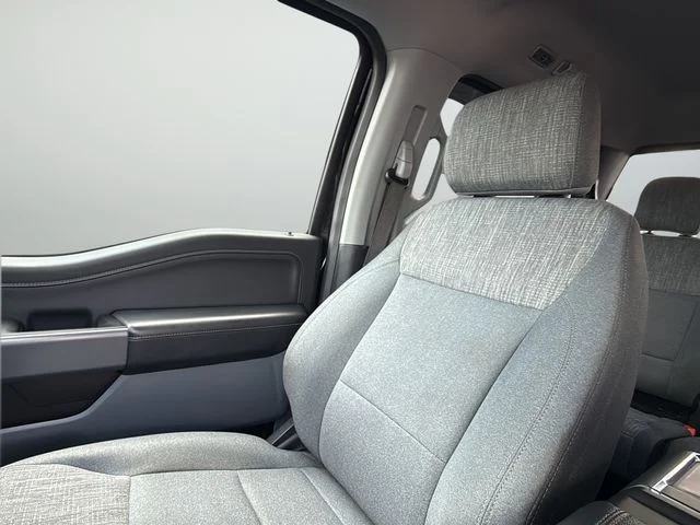 Used 2022 Black Ford XLT image 33