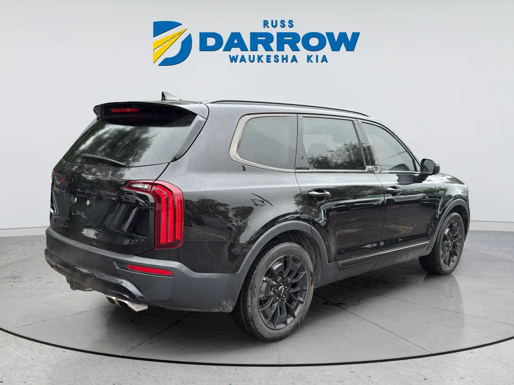 Used 2022 Black Kia EX image 9