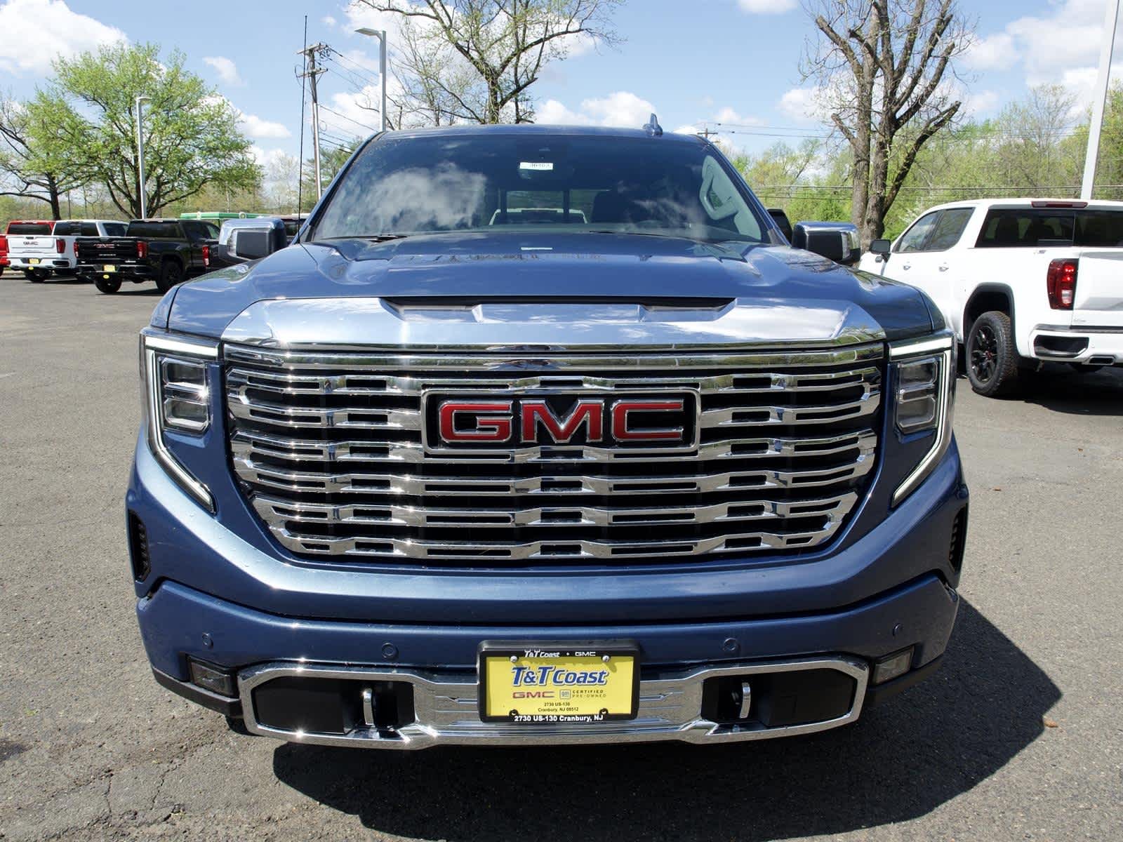 2026 GMC Sierra 1500 Denali - Photo 2