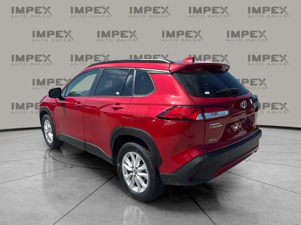 Used 2022 Red Toyota LE image 3