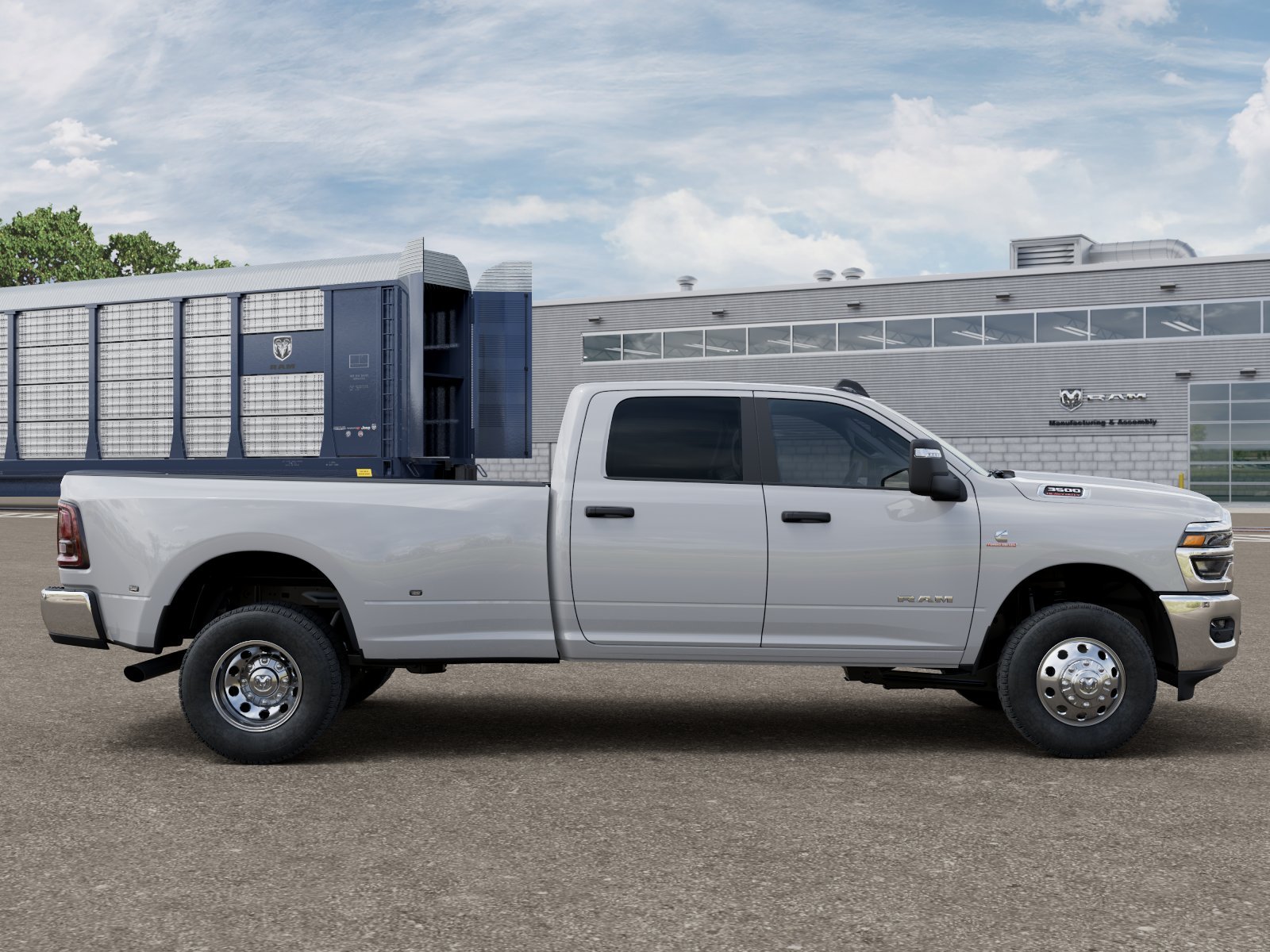 New 2026 Bright White Clear-Coat Exterior Paint RAM Big Horn image 12