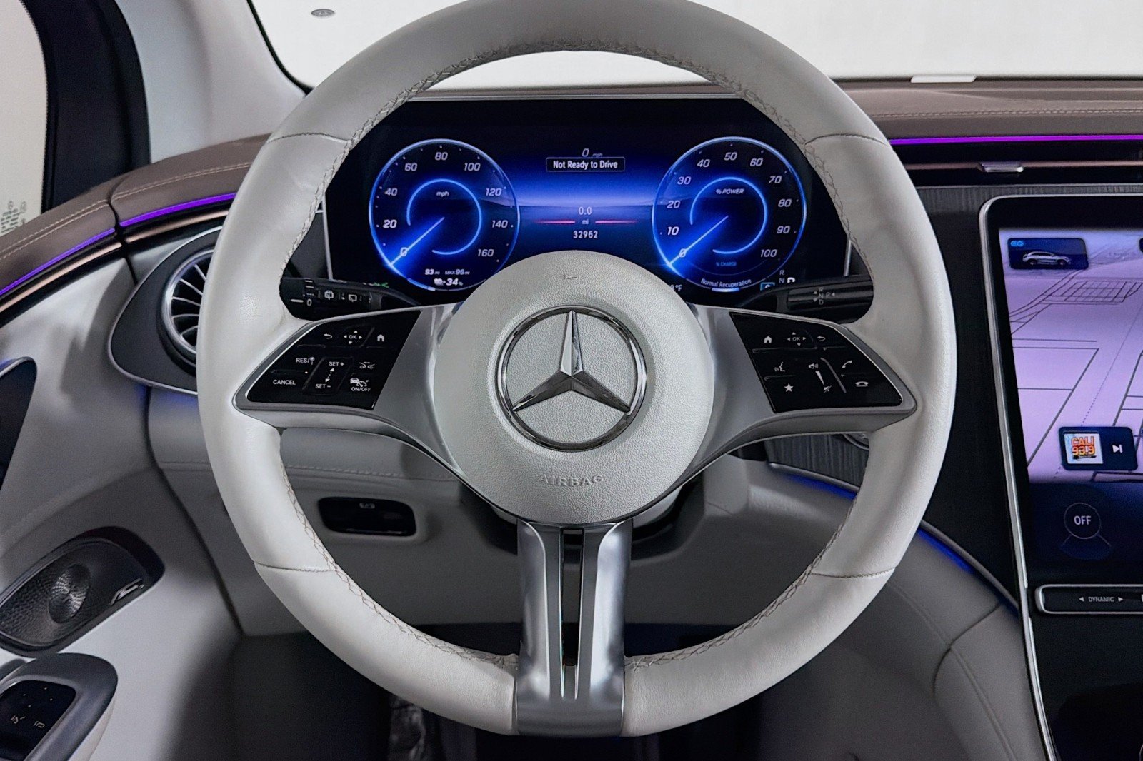 Certified Used 2023 MANUFAKTUR Alpine Grey Mercedes-Benz 350+ image 18