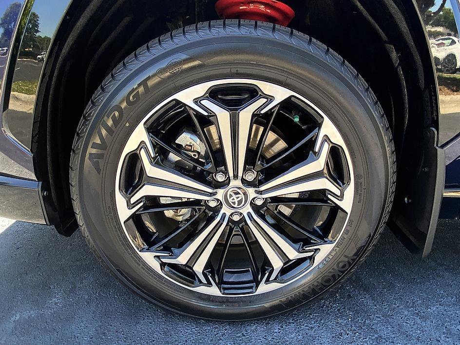 Used 2025 Blueprint/Mid Blk Met Toyota XSE image 8