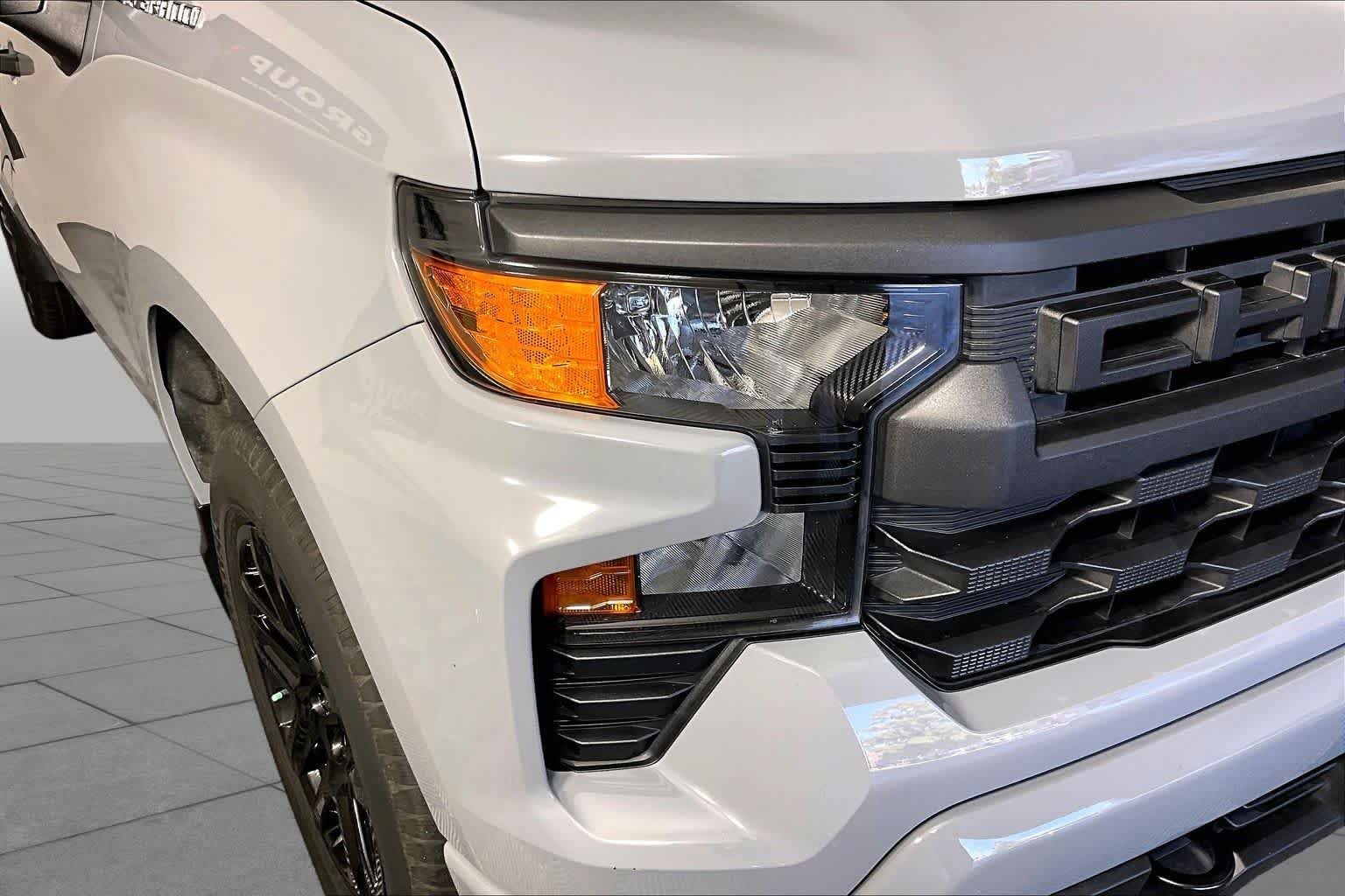 2024 Chevrolet Silverado 1500 Custom - Photo 25