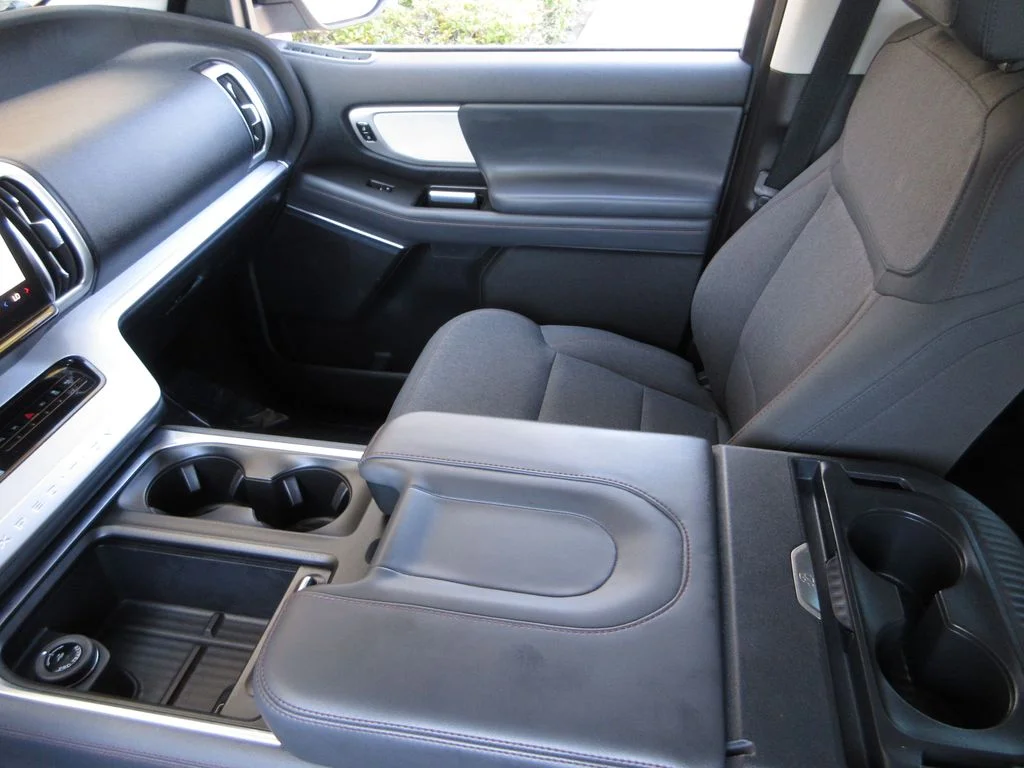Certified Used 2025 Oxford White Ford Active image 19