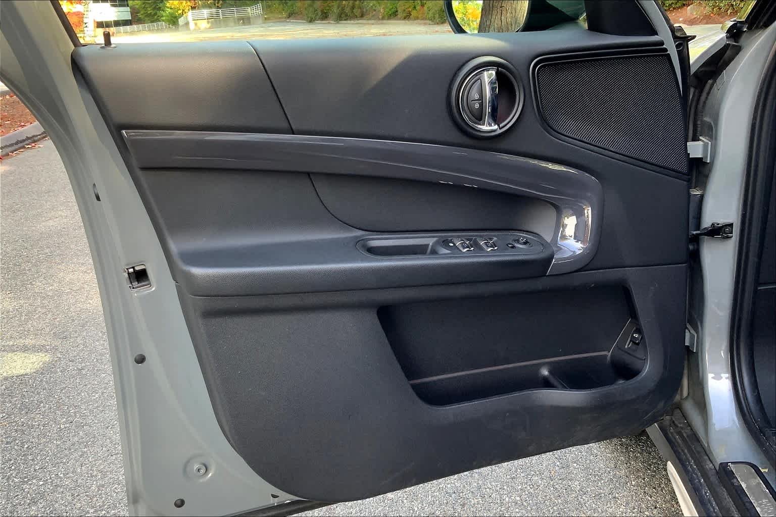 Used 2020 Moonwalk Grey Metallic MINI Cooper S image 21