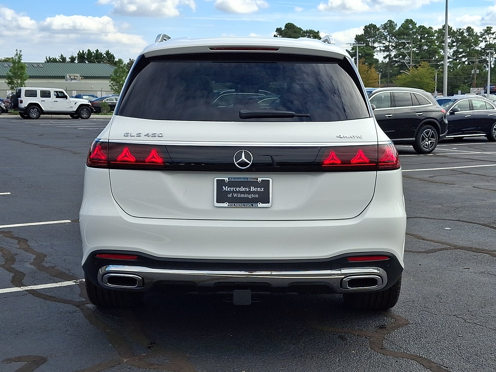 New 2027 Polar White Mercedes-Benz GLS 450 image 5