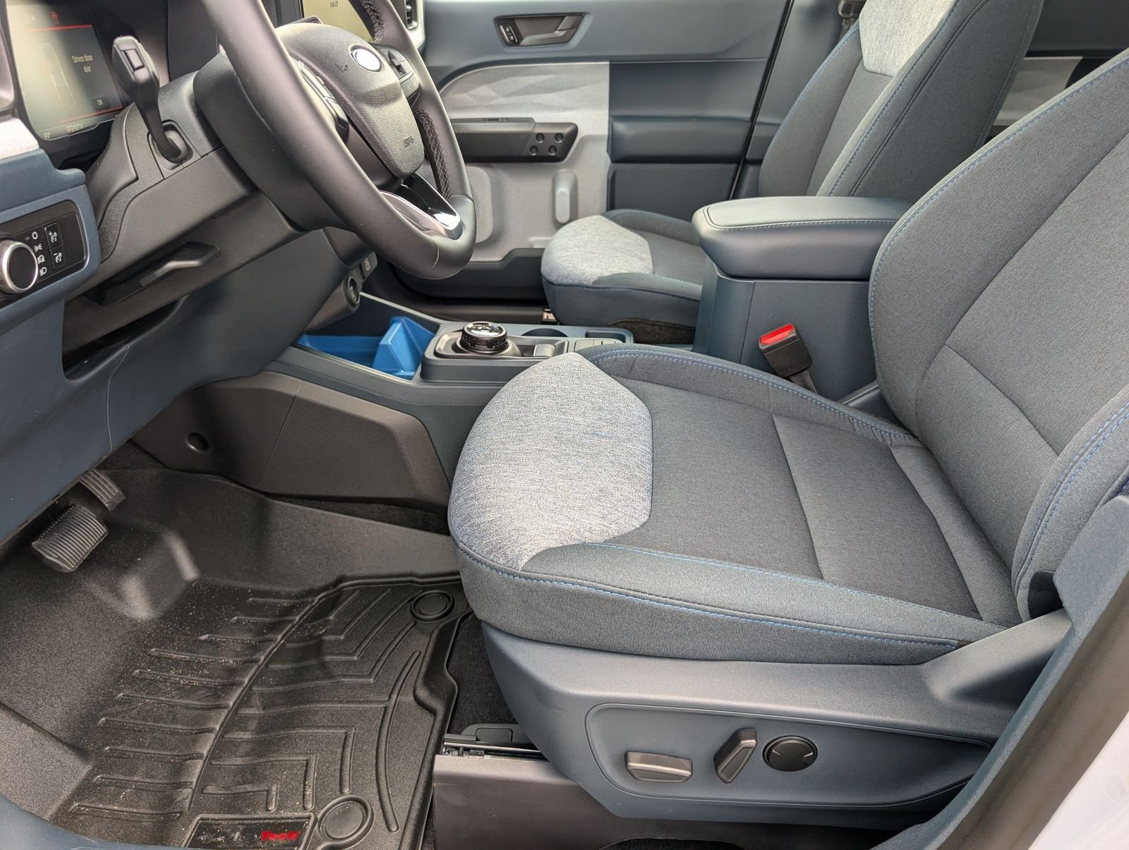 New 2026 Space White Metallic Ford XLT image 14