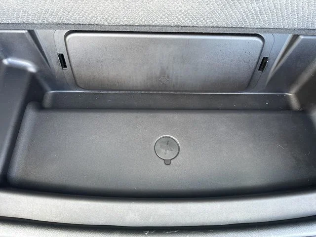 Used 2023 White Jeep Altitude image 40