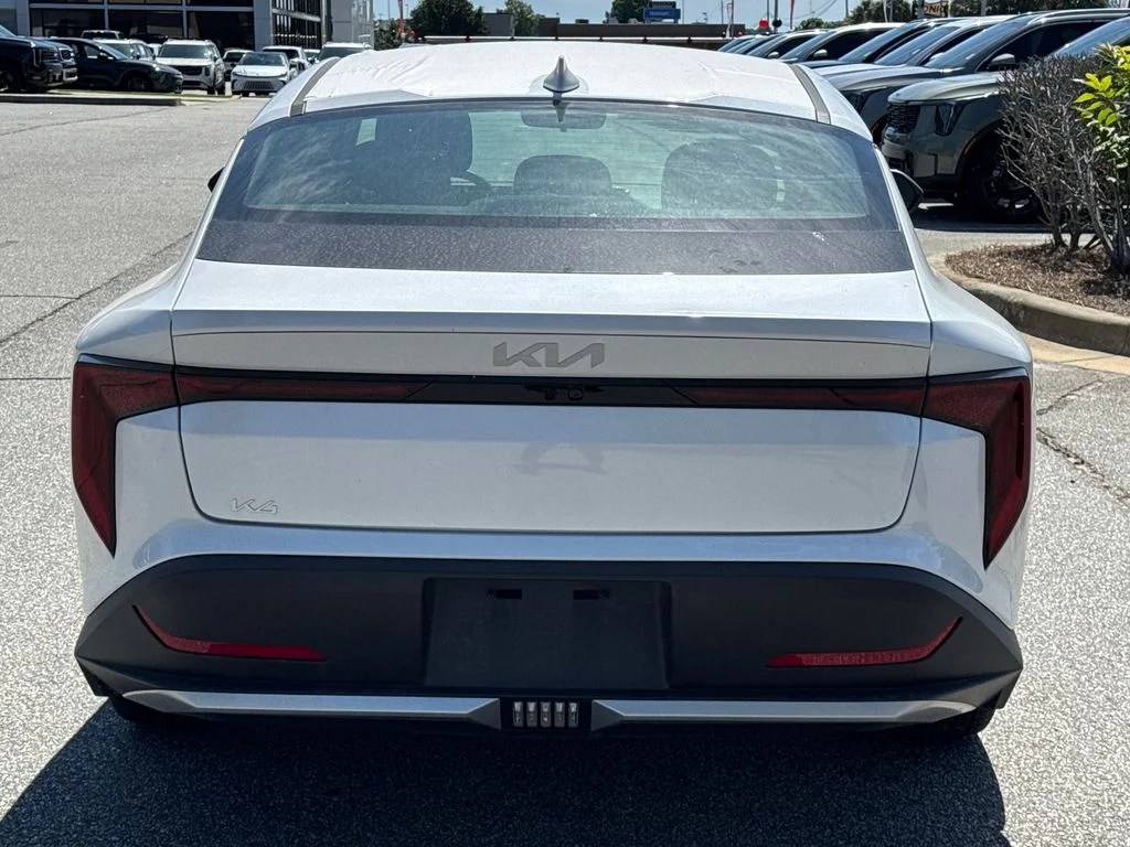 New 2026 Snow White Pearl Kia EX image 4