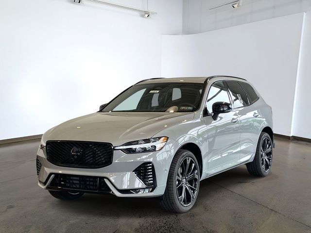2026 Volvo XC60 B5 Ultra Black Edition Theme AWD's photo