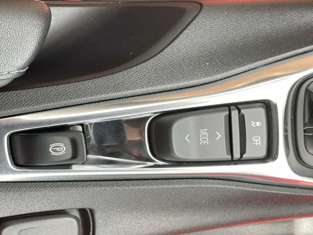 Used 2020 Red Chevrolet LT1 image 28