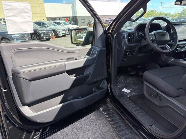 New 2026 Agate Black Metallic Ford XLT image 11