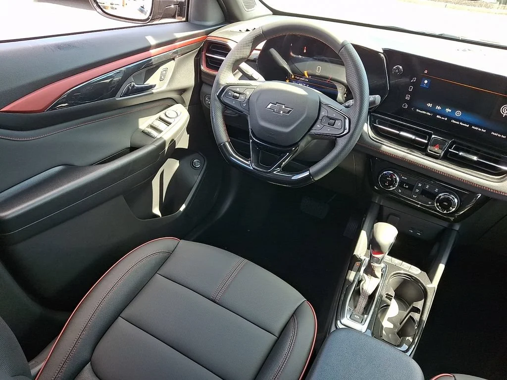 New 2026 Mosaic Black Metallic Chevrolet RS image 10