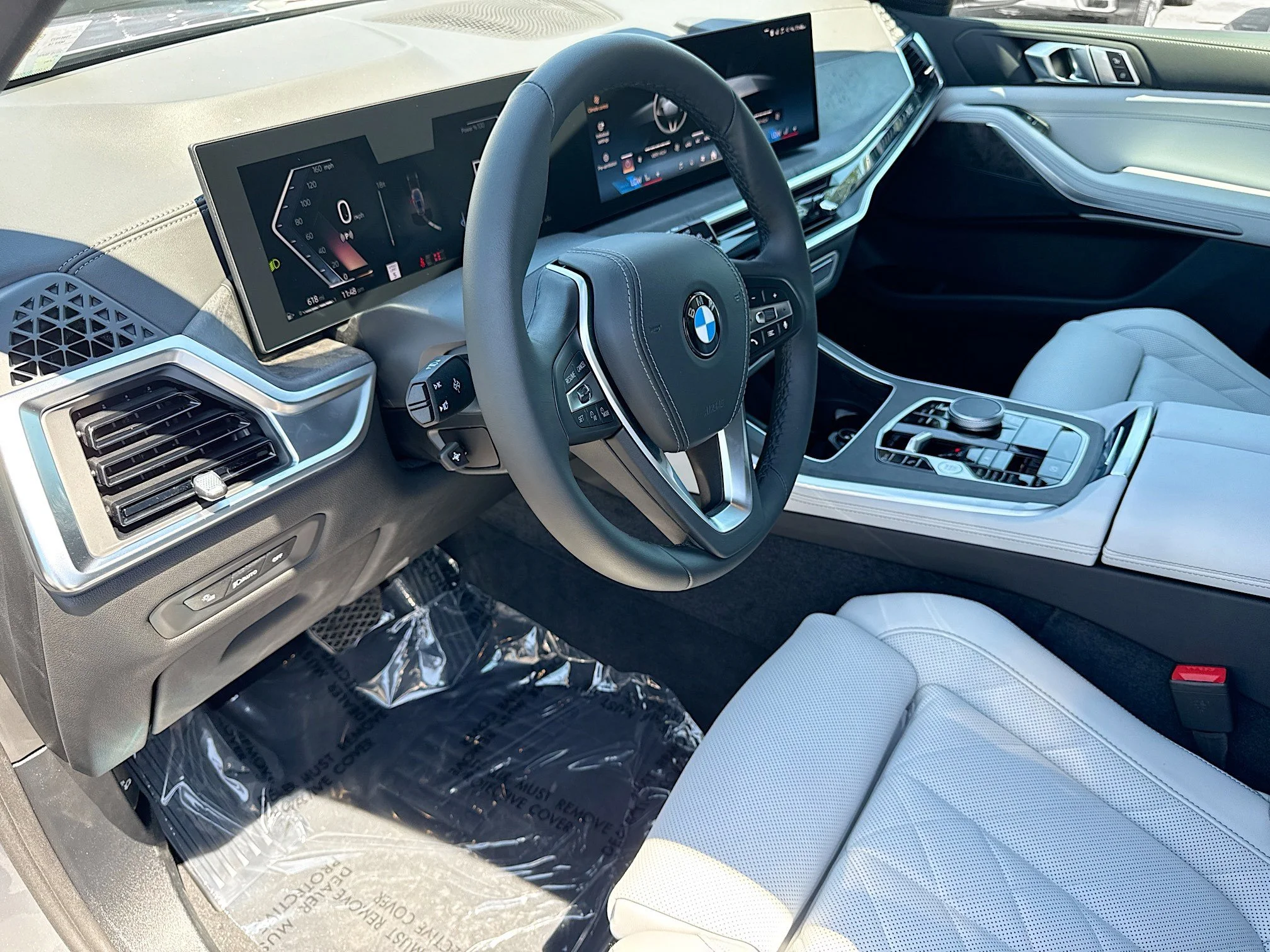 New 2026 Skyscraper Grey Metallic BMW sDrive40i image 26