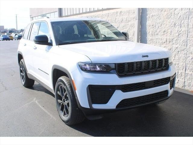 New 2026 Bright White Clear-Coat Exterior Paint Jeep Laredo image 2