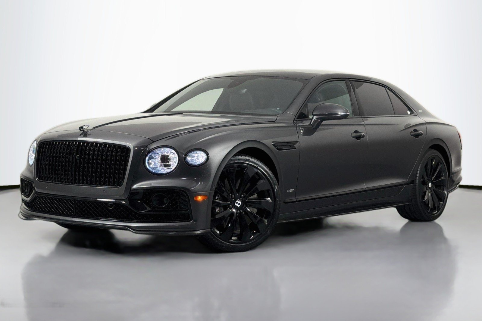Used 2021 GRAY Bentley W12 image 1