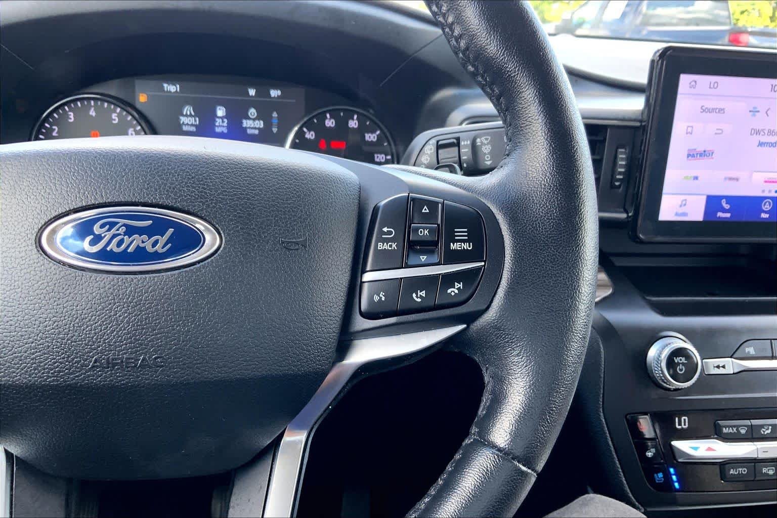 Used 2020 Magnetic Metallic Ford Limited image 24