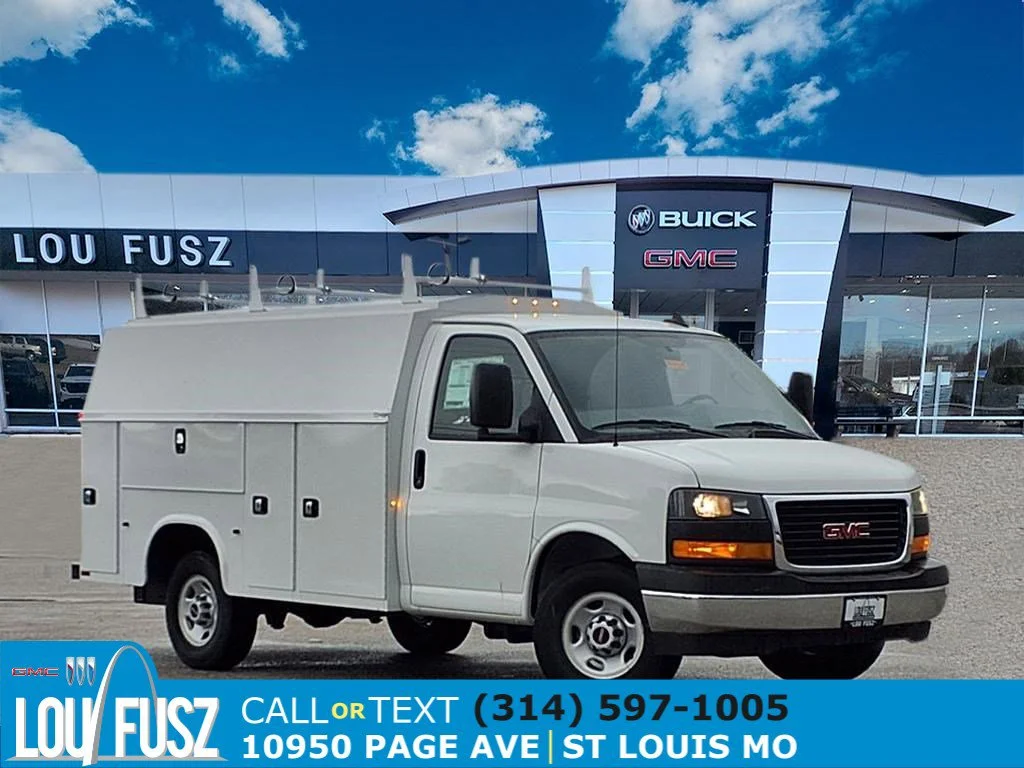 2025 GMC Savana Cutaway