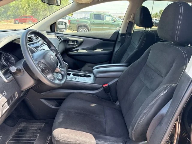 Used 2019 Black Nissan S image 9