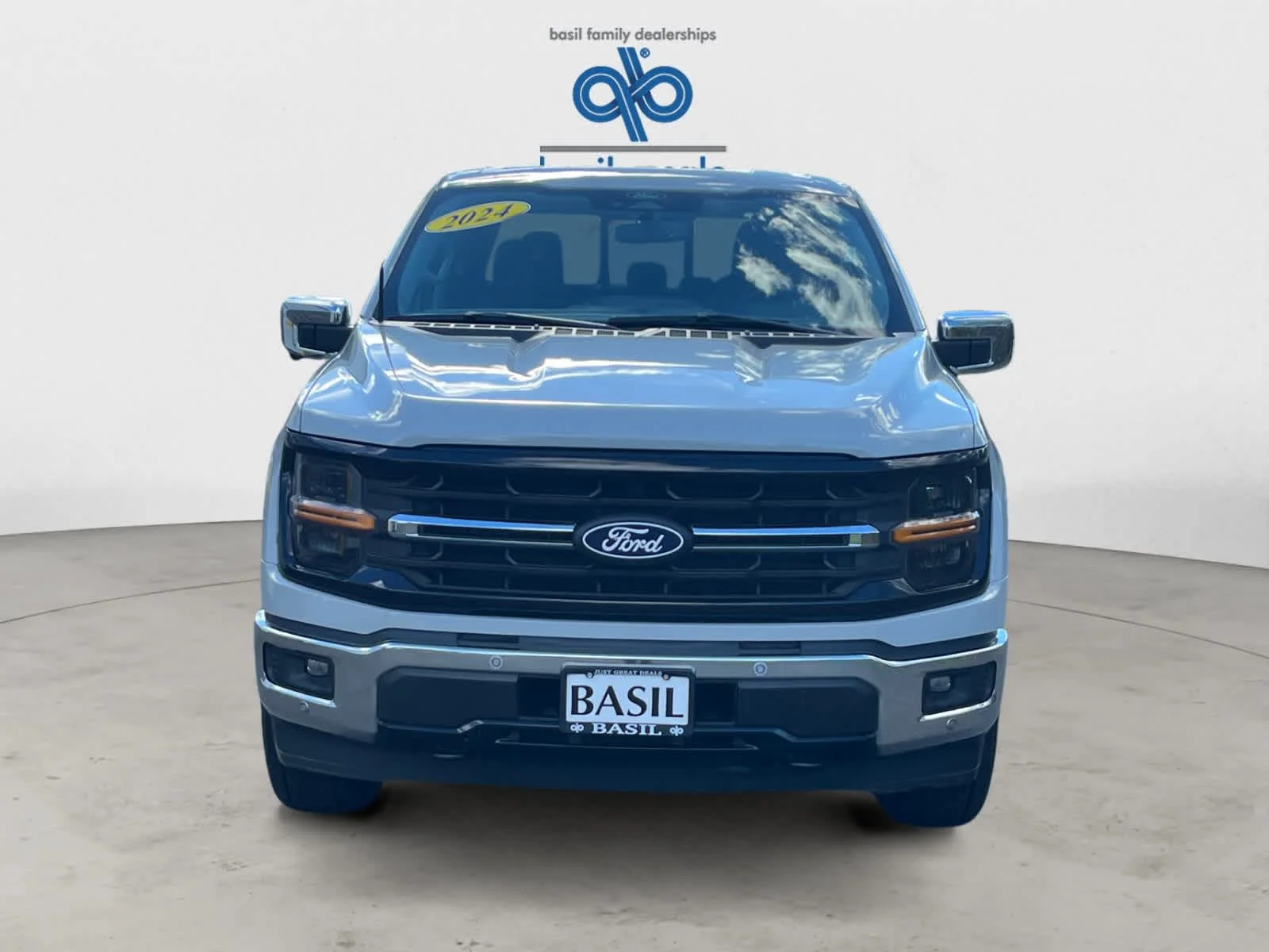 Used 2024 Avalanche Ford XLT image 4