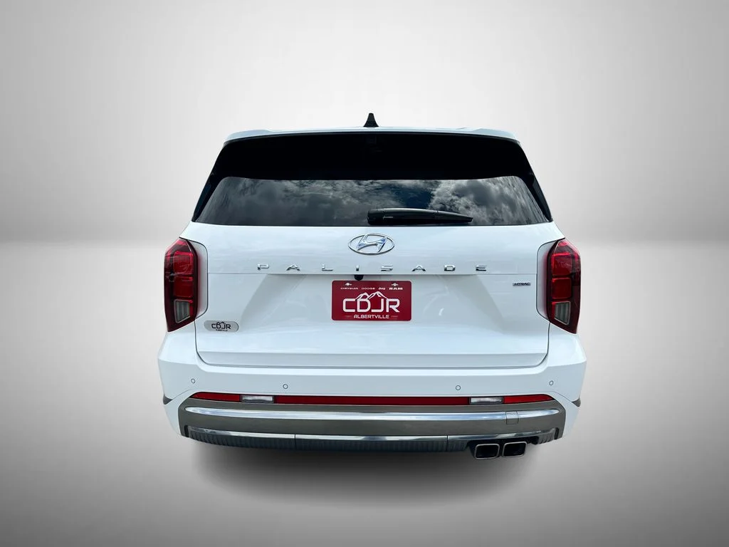 Used 2025 White Hyundai Calligraphy image 9