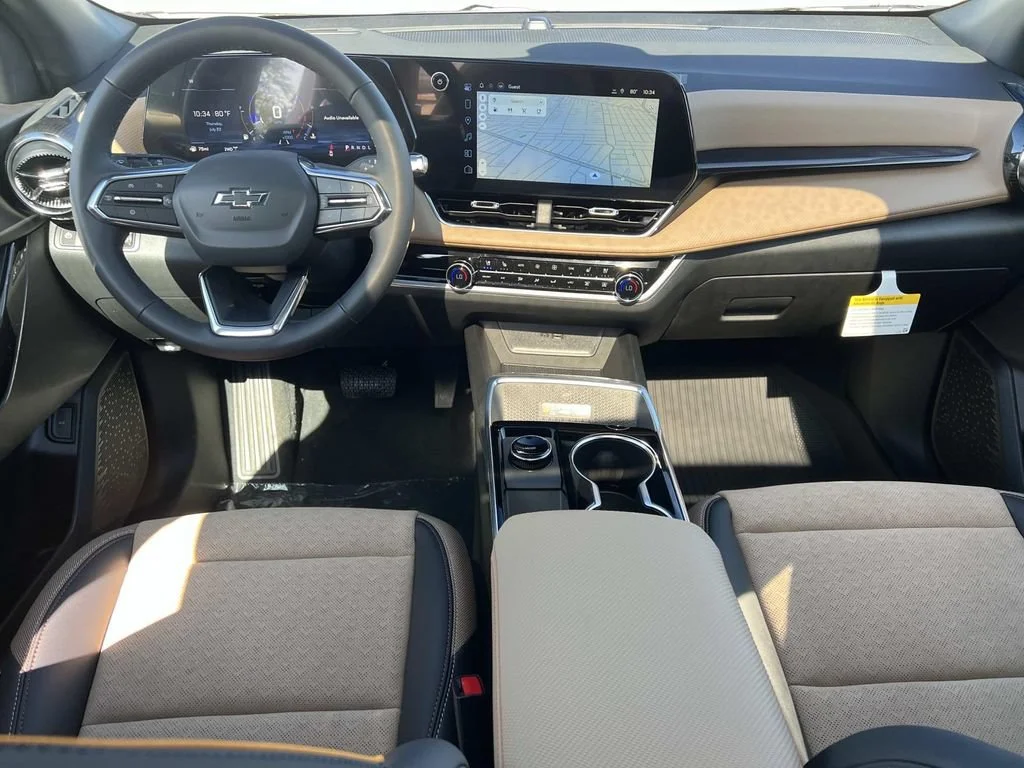 New 2027 Polar White Tricoat Chevrolet ACTIV image 3
