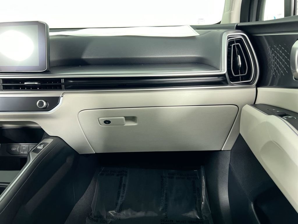New 2026 Wolf Gray Kia EX image 30