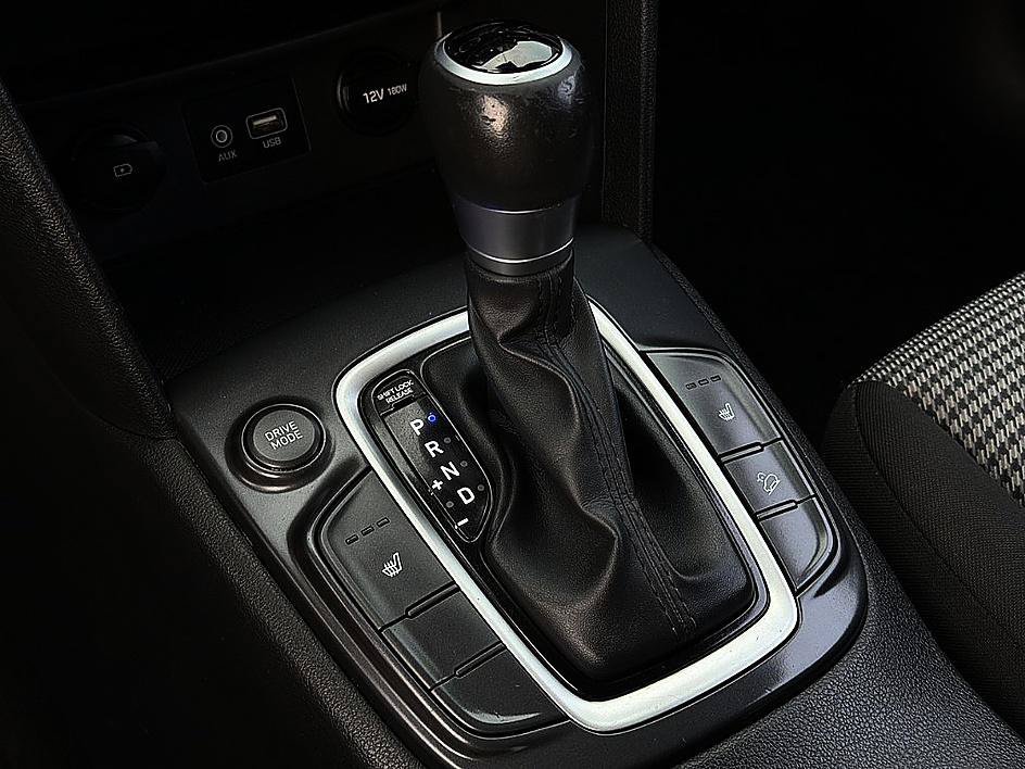 Used 2019 Ultra Black Pearl Hyundai SEL image 15