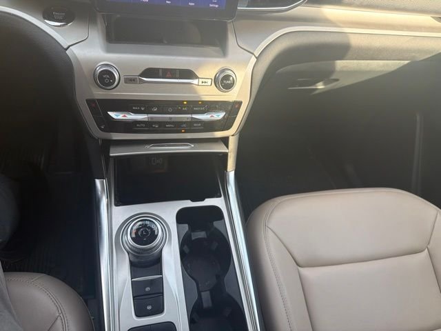 Used 2023 Gray Ford XLT image 18