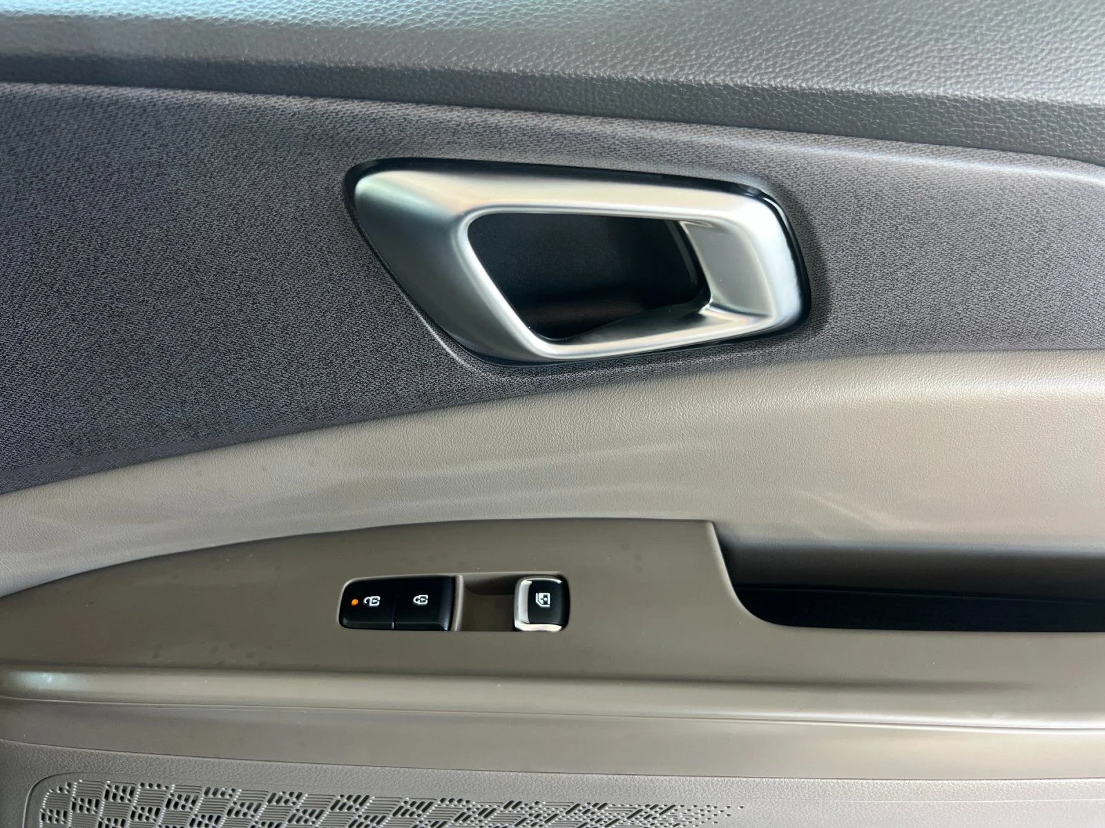 2026 Kia Carnival EX - Photo 20