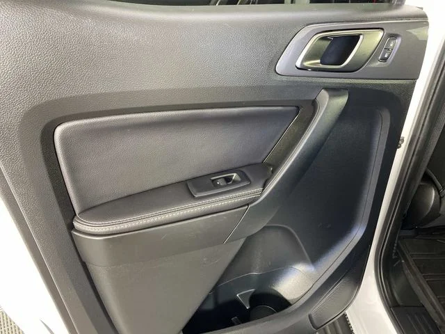 Used 2023 White Ford Lariat image 27