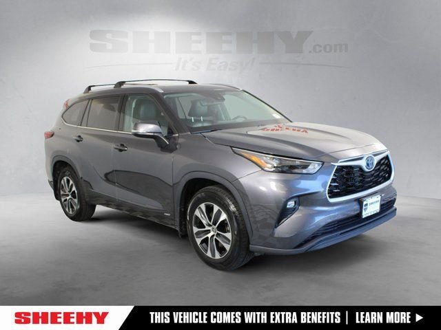 2022 Toyota Highlander Hybrid XLE