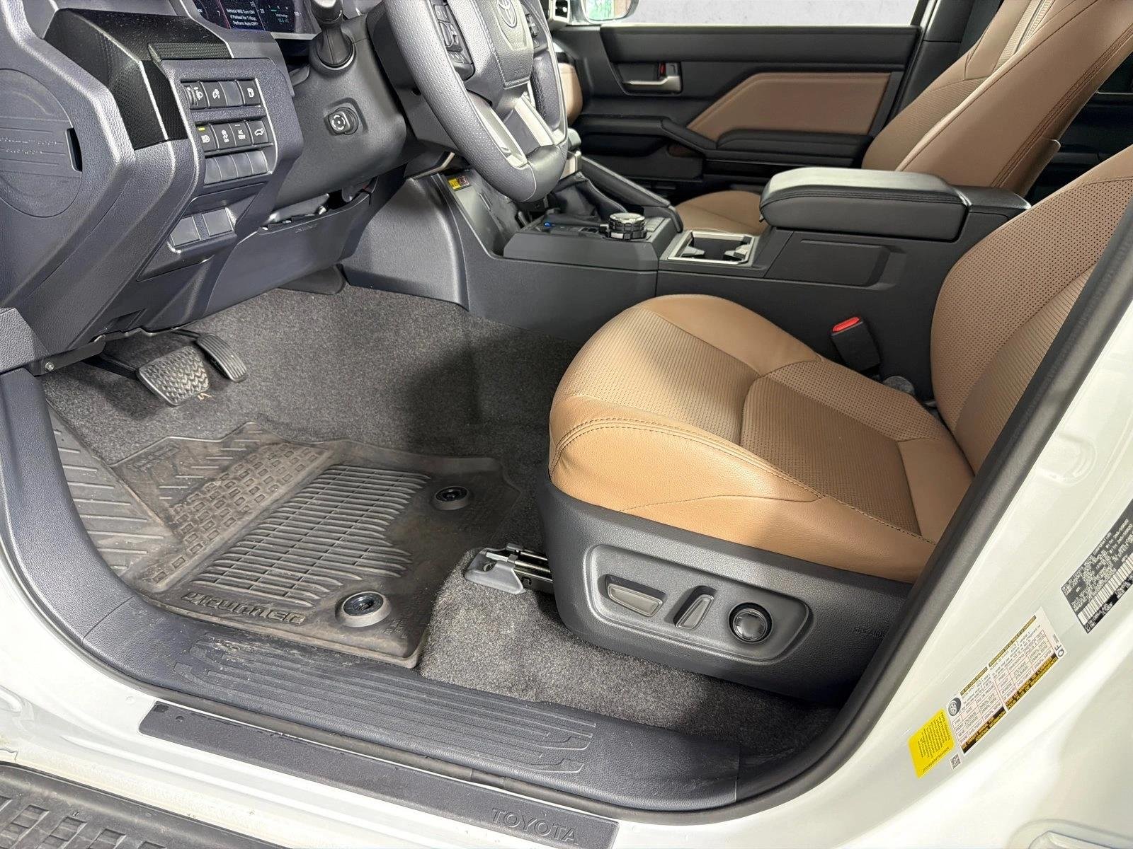 Used 2026  Toyota Hybrid Limited image 11