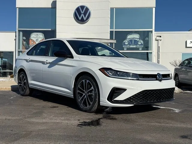 New 2026 White Volkswagen 1.5T Sport image 1