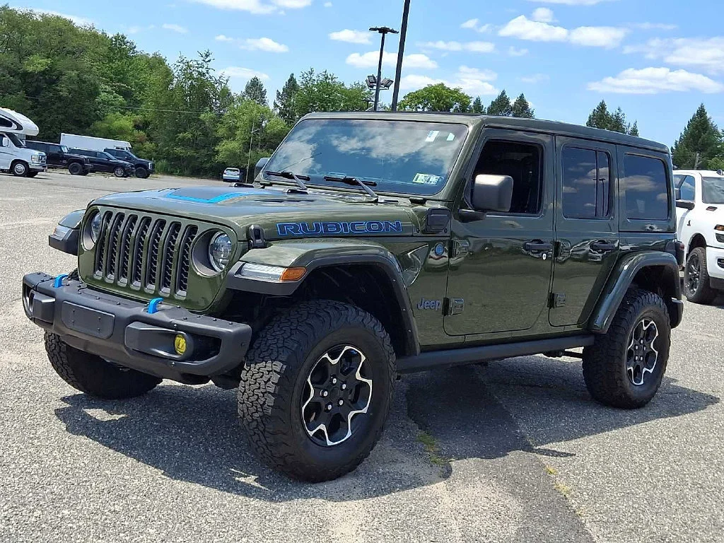 Used 2023 Sarge Green Clearcoat Jeep Rubicon image 6
