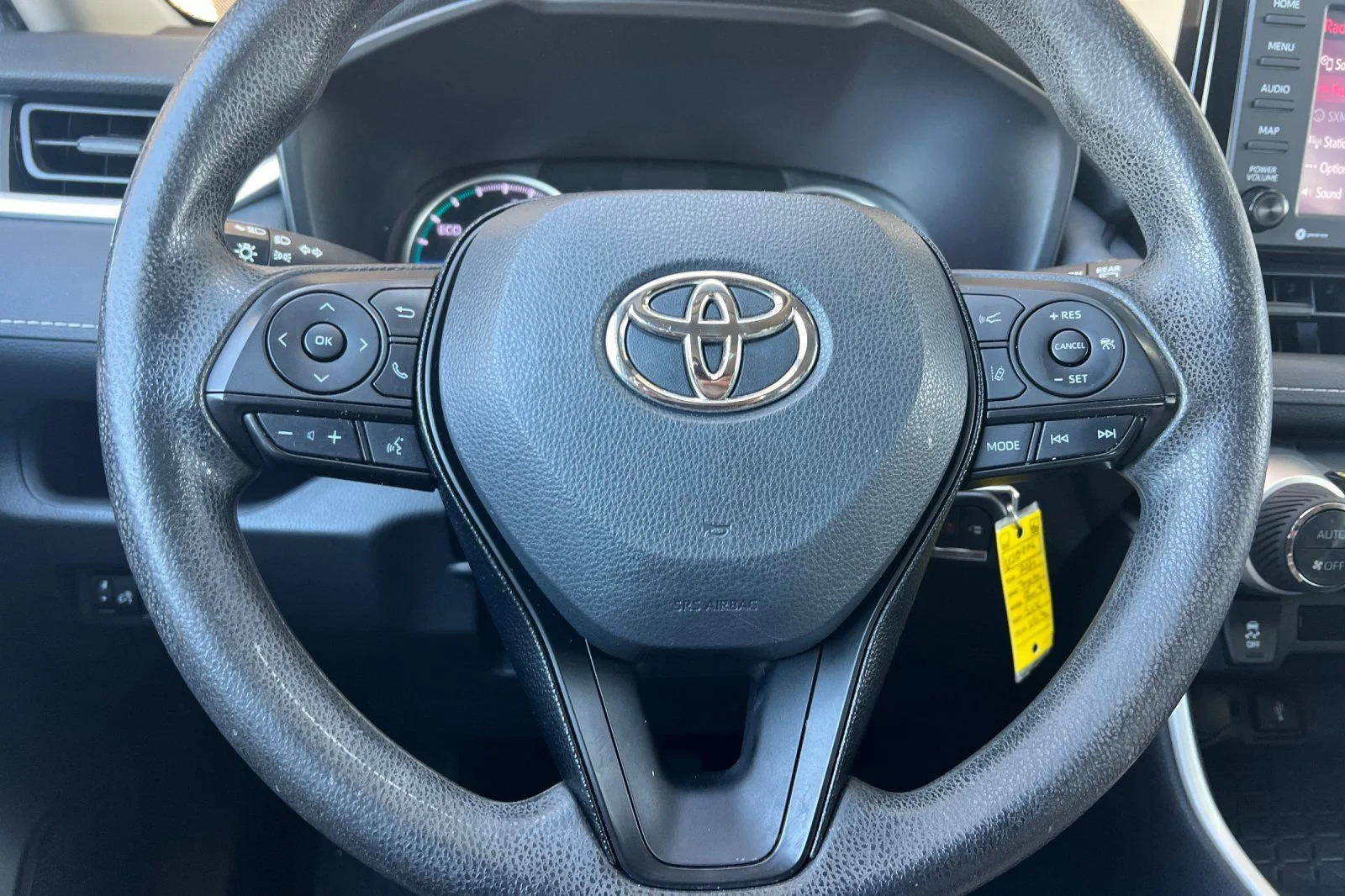 Used 2021 White Toyota Hybrid LE image 22