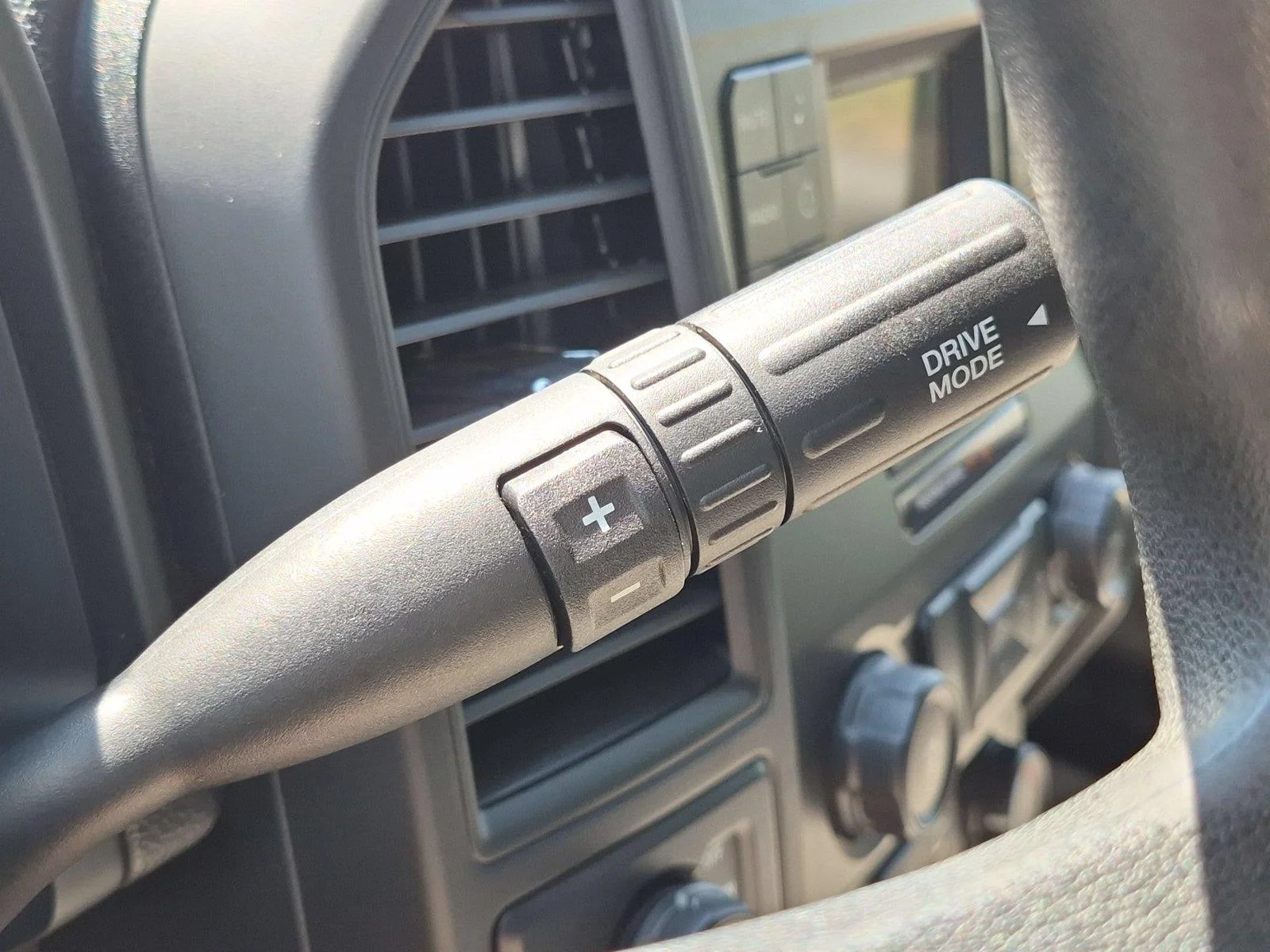 Used 2020  Ford XL image 27